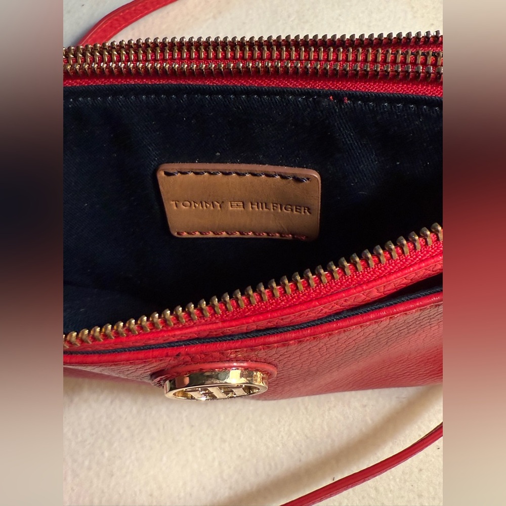 Leather Tommy Hilfiger Vibrant Red Crossbody Bag - Picture 3 of 7